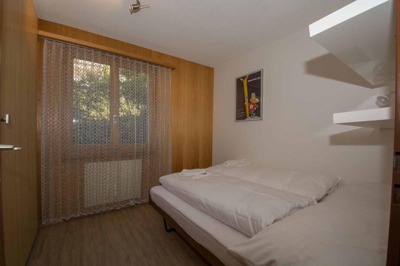 Helios Apartment *